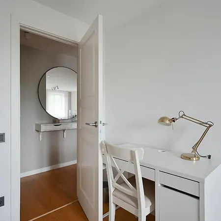 Dzīvoklis & Modern 2bdrm *