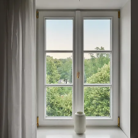 & Modern 2bdrm Riga